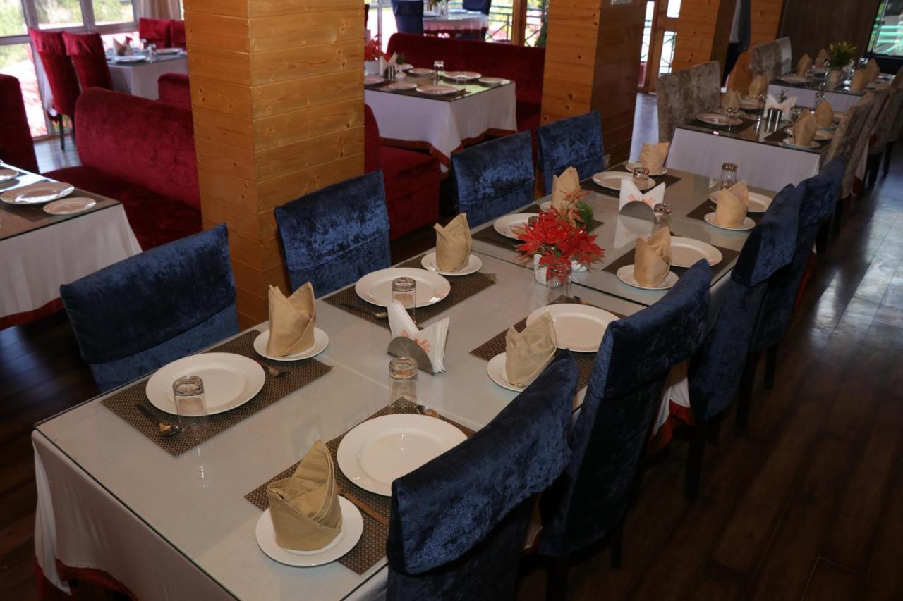 Maple Resort Chail Esterno foto
